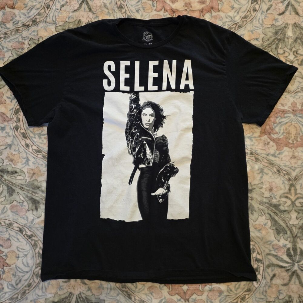 Selena Quintanilla Graphic T-Shirt Black  Size XL Official Merchandise Legend
